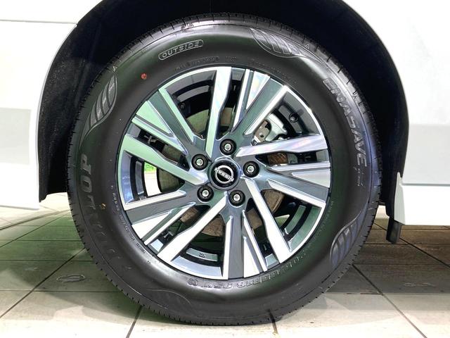 セレナ e-パワー ハイウェイスターV 登録済未使用車 両側電動ドア メーカー12型ナビ 全周囲カメラ 衝突被害軽減システム プロパイロット ETC BSM LEDヘッドライト&フォグライト オートハイビーム リアオートエアコン(29枚目)