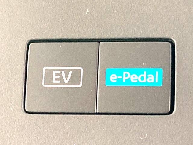 セレナ e-パワー ハイウェイスターV 登録済未使用車 両側電動ドア メーカー12型ナビ 全周囲カメラ 衝突被害軽減システム プロパイロット ETC BSM LEDヘッドライト&フォグライト オートハイビーム リアオートエアコン(51枚目)