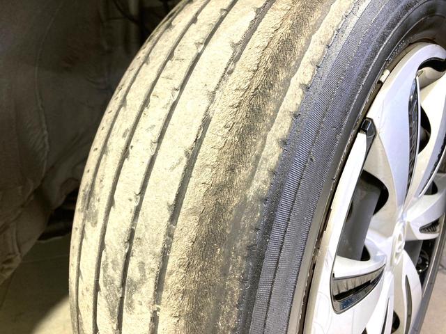 シエンタ G クエロ 両側電動ドア 純正9型ナビ バックカメラ 衝突被害軽減システム 禁煙車 ハーフレザーシート 前席シートヒーター ステアリングヒーター ETC LEDヘッドライト&フォグライト スマートキー(29枚目)