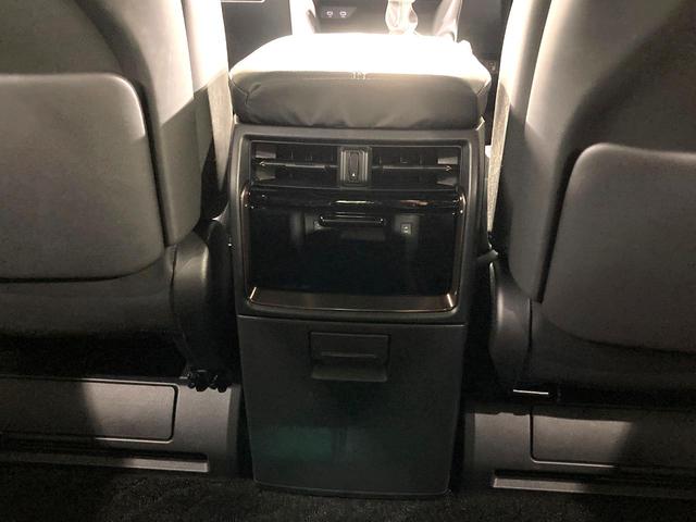 アルファードハイブリッド Z ガラスルーフ 純正14型ナビ 全周囲カメラ 後席モニター 両側電動スライドドア 衝突軽減 レーダークルーズ BSM HUD ETC デジタルインナーミラー パワーバックドア パワーシート(39枚目)