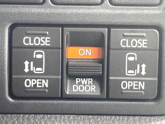 エスクァイア Ｇｉ　ブラックテーラード　両側電動ドア　純正１０型ナビ　バックカメラ　衝突被害軽減システム　禁煙車　スマートキー　ＬＥＤヘッド　ビルトインＥＴＣ　クルコン　オートハイビーム　オートライト　デュアルエアコン　純正１５インチアルミ（5枚目）