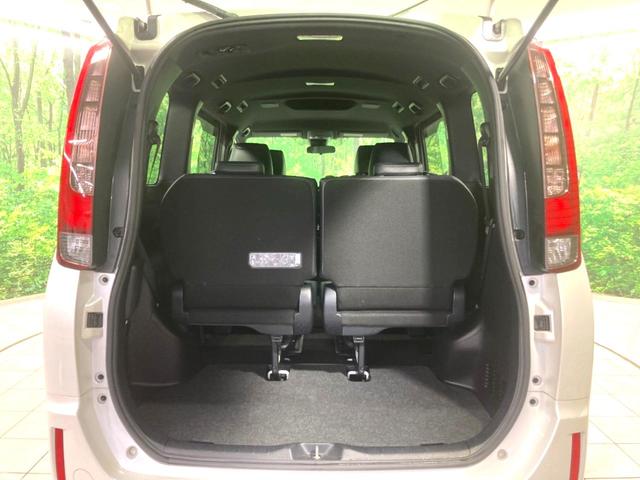 エスクァイア Ｇｉ　ブラックテーラード　両側電動ドア　純正１０型ナビ　バックカメラ　衝突被害軽減システム　禁煙車　スマートキー　ＬＥＤヘッド　ビルトインＥＴＣ　クルコン　オートハイビーム　オートライト　デュアルエアコン　純正１５インチアルミ（31枚目）