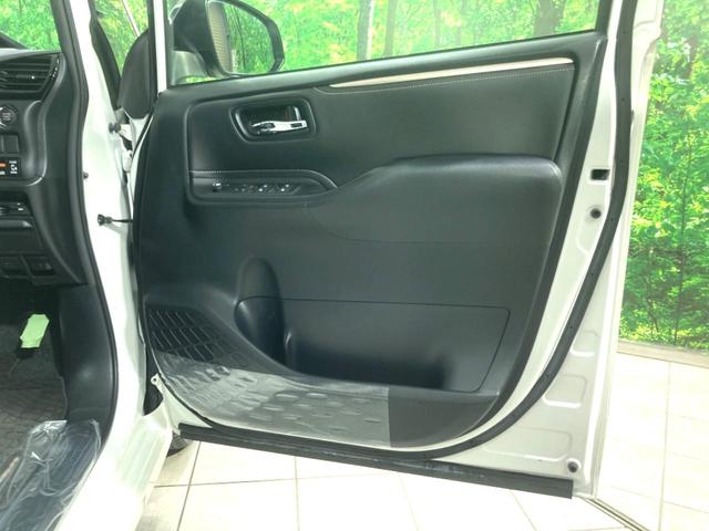 エスクァイア Ｇｉ　ブラックテーラード　両側電動ドア　純正１０型ナビ　バックカメラ　衝突被害軽減システム　禁煙車　スマートキー　ＬＥＤヘッド　ビルトインＥＴＣ　クルコン　オートハイビーム　オートライト　デュアルエアコン　純正１５インチアルミ（32枚目）