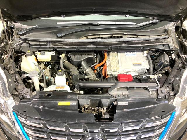 セレナ ｅ－パワー　ハイウェイスターＶ　純正１０型ナビ　全周囲カメラ　後席モニター　両側電動スライドドア　衝突軽減　プロパイロット　ＥＴＣ　ＢＳＭ　デジタルインナーミラー　前席シートヒーター　リアオートエアコン　革巻きステアリング（18枚目）