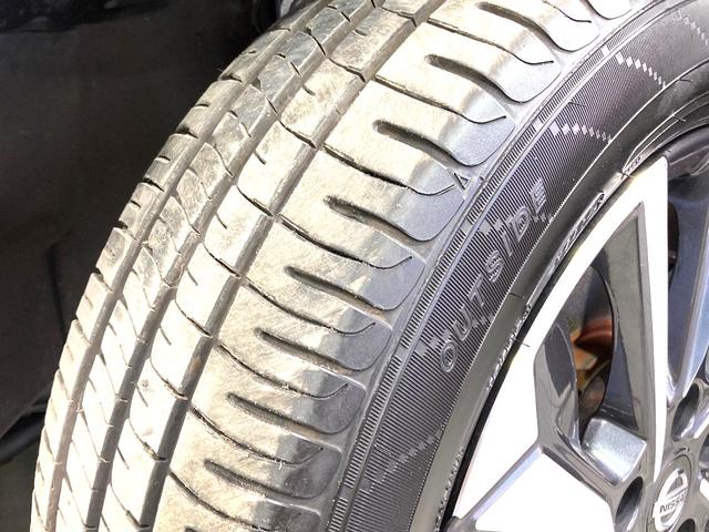 セレナ ｅ－パワー　ハイウェイスターＶ　純正１０型ナビ　全周囲カメラ　後席モニター　両側電動スライドドア　衝突軽減　プロパイロット　ＥＴＣ　ＢＳＭ　デジタルインナーミラー　前席シートヒーター　リアオートエアコン　革巻きステアリング（32枚目）