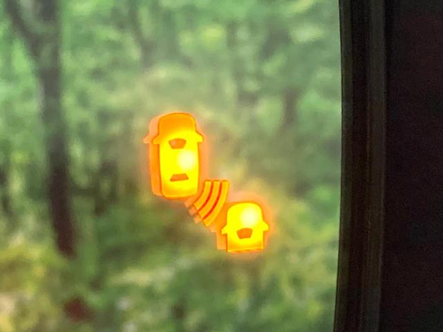 セレナ ｅ－パワー　ハイウェイスターＶ　純正１０型ナビ　全周囲カメラ　後席モニター　両側電動スライドドア　衝突軽減　プロパイロット　ＥＴＣ　ＢＳＭ　デジタルインナーミラー　前席シートヒーター　リアオートエアコン　革巻きステアリング（50枚目）