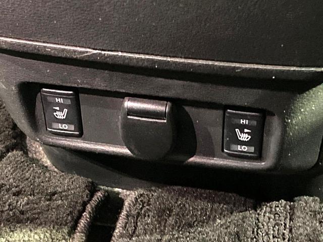 セレナ ｅ－パワー　ハイウェイスターＶ　純正１０型ナビ　全周囲カメラ　後席モニター　両側電動スライドドア　衝突軽減　プロパイロット　ＥＴＣ　ＢＳＭ　デジタルインナーミラー　前席シートヒーター　リアオートエアコン　革巻きステアリング（62枚目）