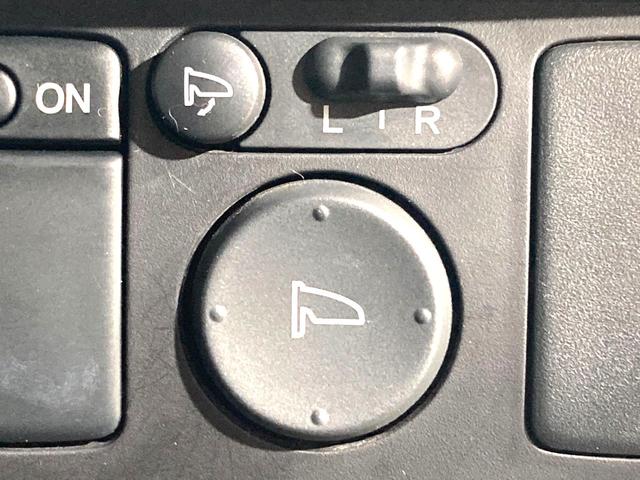 フリード G ジャストセレクション 電動スライドドア 純正SDナビ 禁煙車 HIDヘッド ETC オートライト オートエアコン 電動格納ドアミラー ドアバイザー プライバシーガラス(42枚目)