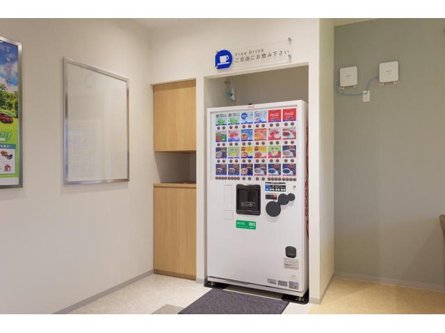 フリード G ジャストセレクション 電動スライドドア 純正SDナビ 禁煙車 HIDヘッド ETC オートライト オートエアコン 電動格納ドアミラー ドアバイザー プライバシーガラス(68枚目)