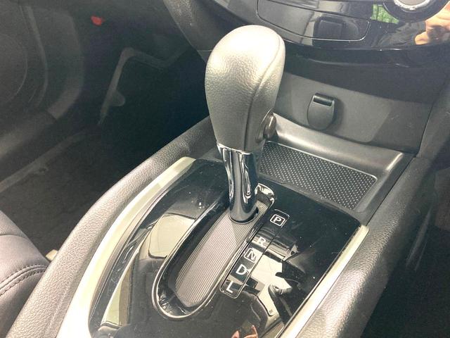 エクストレイル 20X エマージェンシーブレーキパッケージ 純正SDナビ バックカメラ 衝突被害軽減システム 禁煙車 ドラレコ コーナーセンサー スマートキー LEDヘッド ルーフレール ビルトインETC オートライト デュアルエアコン 純正17インチアルミ(46枚目)