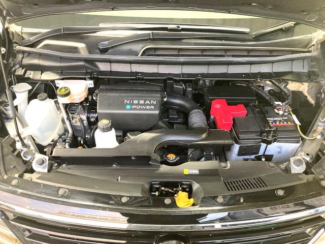 セレナ e-パワー ハイウェイスターV 両側電動ドア 純正SDナビ 全周囲カメラ 衝突被害軽減システム レーダークルーズ 禁煙車 ドラレコ コーナーセンサー スマートキー LEDヘッド ビルトインETC オートハイビーム オートライト(18枚目)