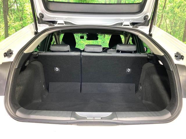 プリウス X 純正8型DA バックカメラ 衝突軽減 レーダークルーズ 禁煙車 コーナーセンサー スマートキー LEDヘッド ETC2.0 オートハイビーム 車線逸脱警報 オートライト オートエアコン(24枚目)