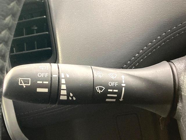 セレナ e-パワー ハイウェイスターV 両側電動ドア 純正10型ナビ 全周囲カメラ 衝突被害軽減システム レーダークルーズ 禁煙車 コーナーセンサー スマートキー LEDヘッド ビルトインETC オートハイビーム 車線逸脱警報 オートライト(49枚目)