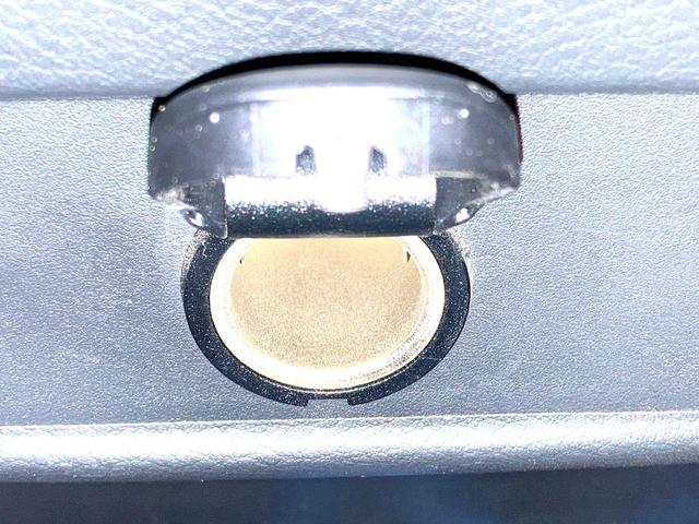 セレナ e-パワー ハイウェイスターV 両側電動ドア 純正10型ナビ 全周囲カメラ 衝突被害軽減システム レーダークルーズ 禁煙車 コーナーセンサー スマートキー LEDヘッド ビルトインETC オートハイビーム 車線逸脱警報 オートライト(63枚目)