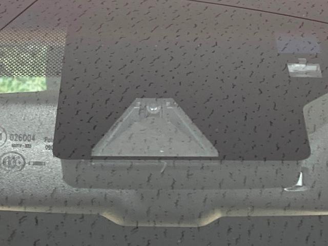 ＮＸ ＮＸ２００ｔ　Ｉパッケージ　メーカーナビ　全周囲カメラ　衝突軽減　レーダークルーズ　ＢＳＭ　禁煙車　レザーシート　ドラレコ　コーナーセンサー　スマートキー　ＬＥＤヘッド　ビルトインＥＴＣ　純正１７インチアルミ　オートハイビーム（5枚目）