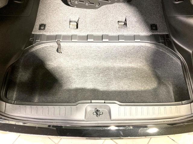 セレナ e-パワー ルキシオン 純正エアロ 純正12.3型ディスプレイ 両側電動ドア 全周囲カメラ プロパイロット 禁煙車 レザーシート コーナーセンサー スマートキー LEDヘッド ETC 純正16インチアルミ オートライト(25枚目)