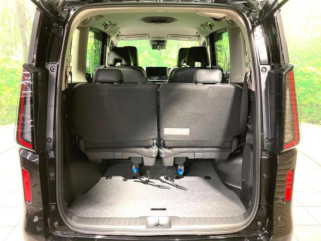 セレナ e-パワー ルキシオン 純正エアロ 純正12.3型ディスプレイ 両側電動ドア 全周囲カメラ プロパイロット 禁煙車 レザーシート コーナーセンサー スマートキー LEDヘッド ETC 純正16インチアルミ オートライト(27枚目)