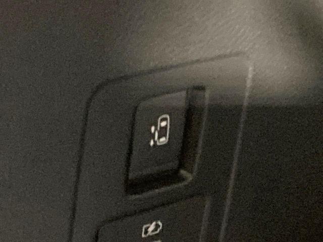 セレナ e-パワー ルキシオン 純正エアロ 純正12.3型ディスプレイ 両側電動ドア 全周囲カメラ プロパイロット 禁煙車 レザーシート コーナーセンサー スマートキー LEDヘッド ETC 純正16インチアルミ オートライト(28枚目)