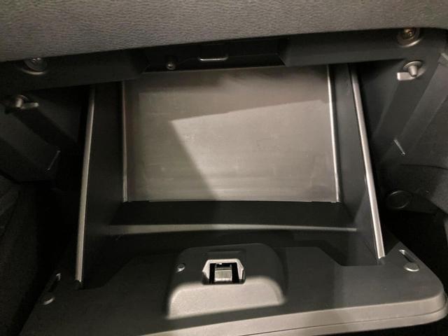 セレナ e-パワー ルキシオン 純正エアロ 純正12.3型ディスプレイ 両側電動ドア 全周囲カメラ プロパイロット 禁煙車 レザーシート コーナーセンサー スマートキー LEDヘッド ETC 純正16インチアルミ オートライト(77枚目)