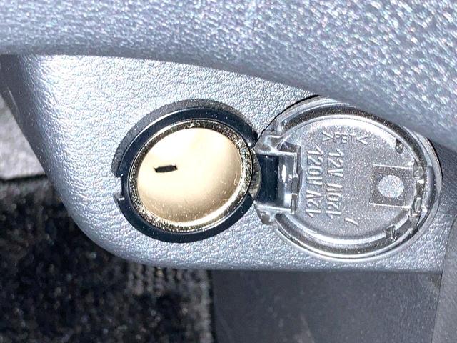 セレナ e-パワー ルキシオン 純正エアロ 純正12.3型ディスプレイ 両側電動ドア 全周囲カメラ プロパイロット 禁煙車 レザーシート コーナーセンサー スマートキー LEDヘッド ETC 純正16インチアルミ オートライト(78枚目)