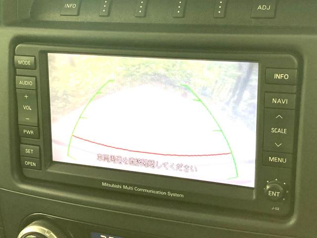 パジェロ ショート　ＶＲ－ＩＩ　サンルーフ　純正ナビ　バックカメラ　寒冷地仕様　禁煙車　クルーズコントロール　シートヒーター　パワーシート　ドラレコ　スマートキー　ＨＩＤ　ＥＴＣ　純正１８インチアルミ　オートライト　オートエアコン（5枚目）