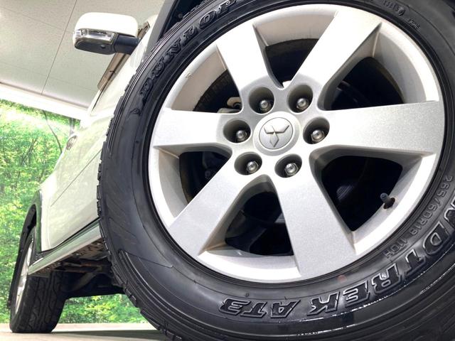 パジェロ ショート　ＶＲ－ＩＩ　サンルーフ　純正ナビ　バックカメラ　寒冷地仕様　禁煙車　クルーズコントロール　シートヒーター　パワーシート　ドラレコ　スマートキー　ＨＩＤ　ＥＴＣ　純正１８インチアルミ　オートライト　オートエアコン（12枚目）