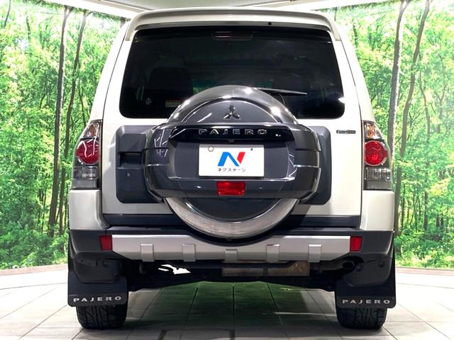 パジェロ ショート　ＶＲ－ＩＩ　サンルーフ　純正ナビ　バックカメラ　寒冷地仕様　禁煙車　クルーズコントロール　シートヒーター　パワーシート　ドラレコ　スマートキー　ＨＩＤ　ＥＴＣ　純正１８インチアルミ　オートライト　オートエアコン（15枚目）