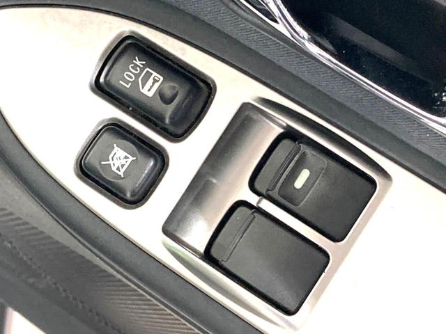 パジェロ ショート　ＶＲ－ＩＩ　サンルーフ　純正ナビ　バックカメラ　寒冷地仕様　禁煙車　クルーズコントロール　シートヒーター　パワーシート　ドラレコ　スマートキー　ＨＩＤ　ＥＴＣ　純正１８インチアルミ　オートライト　オートエアコン（37枚目）