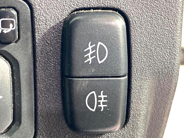 パジェロ ショート　ＶＲ－ＩＩ　サンルーフ　純正ナビ　バックカメラ　寒冷地仕様　禁煙車　クルーズコントロール　シートヒーター　パワーシート　ドラレコ　スマートキー　ＨＩＤ　ＥＴＣ　純正１８インチアルミ　オートライト　オートエアコン（45枚目）