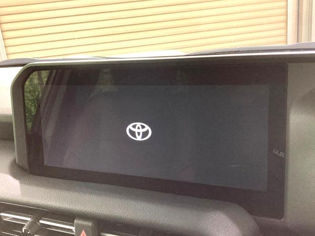 ランドクルーザー２５０ ＶＸ　サンルーフ　全周囲カメラ　ＪＢＬ　純正１２．３型ＤＡ　丸目１眼ＬＥＤヘッドライト　衝突軽減　レーダークルーズ　禁煙車　電動リアゲート　レザーシート　シートベンチレーション　デジタルインナーミラー（3枚目）