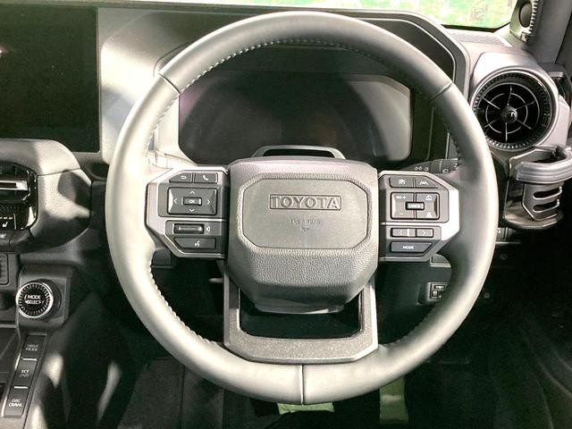 ランドクルーザー２５０ ＶＸ　サンルーフ　全周囲カメラ　ＪＢＬ　純正１２．３型ＤＡ　丸目１眼ＬＥＤヘッドライト　衝突軽減　レーダークルーズ　禁煙車　電動リアゲート　レザーシート　シートベンチレーション　デジタルインナーミラー（13枚目）