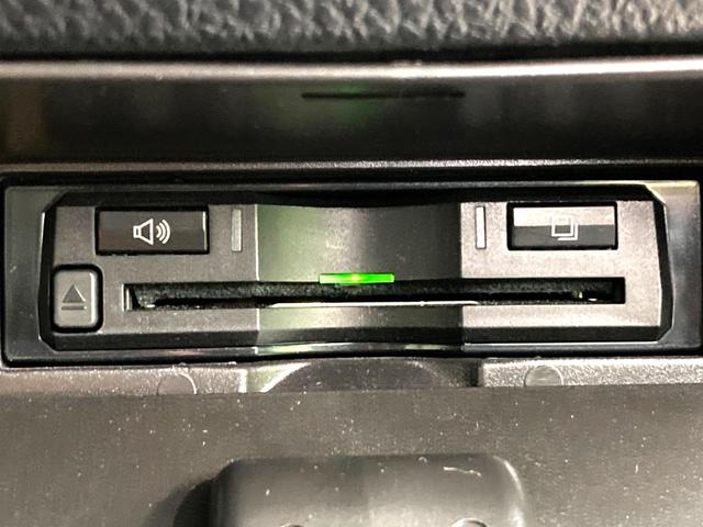 エスクァイア Ｇｉ　１０型ＢＩＧ－Ｘ　両側電動ドア　サイド・バックカメラ　クルーズコントロール　禁煙車　ハーフレザーシート　シートヒーター　ドラレコ　スマートキー　ＬＥＤヘッド　ビルトインＥＴＣ　オートライト（7枚目）