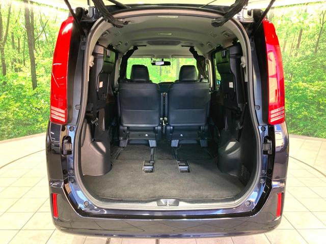 エスクァイア Ｇｉ　１０型ＢＩＧ－Ｘ　両側電動ドア　サイド・バックカメラ　クルーズコントロール　禁煙車　ハーフレザーシート　シートヒーター　ドラレコ　スマートキー　ＬＥＤヘッド　ビルトインＥＴＣ　オートライト（11枚目）