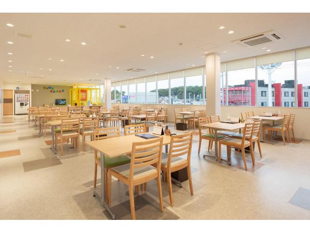 ジムニーシエラ ＪＣ　４ＷＤ　ＭＴ車　バックカメラ　衝突被害軽減システム　禁煙車　ドラレコ　コーナーセンサー　スマートキー　ＬＥＤヘッド　ＥＴＣ２．０　クルコン　純正１５インチアルミ　車線逸脱警報　オートライト（75枚目）