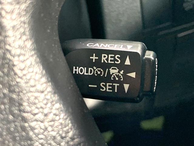 アルファード ２．５Ｓ　サンルーフ　両側電動ドア　後席モニター　バックカメラ　衝突被害軽減システム　レーダークルーズ　禁煙車　ドラレコ　コーナーセンサー　スマートキー　ＬＥＤヘッド　ビルトインＥＴＣ　純正１８インチアルミ（7枚目）