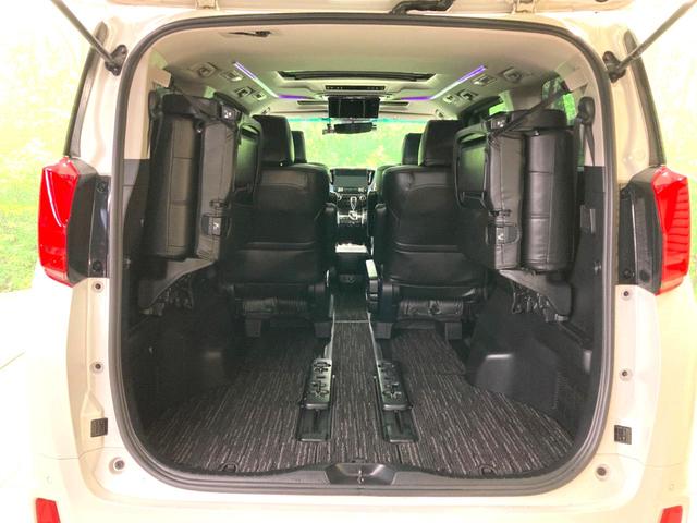 アルファード ２．５Ｓ　サンルーフ　両側電動ドア　後席モニター　バックカメラ　衝突被害軽減システム　レーダークルーズ　禁煙車　ドラレコ　コーナーセンサー　スマートキー　ＬＥＤヘッド　ビルトインＥＴＣ　純正１８インチアルミ（11枚目）