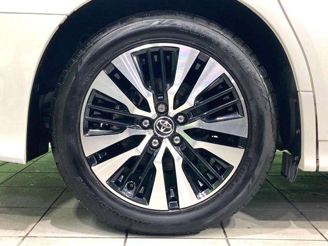 アルファード ２．５Ｓ　サンルーフ　両側電動ドア　後席モニター　バックカメラ　衝突被害軽減システム　レーダークルーズ　禁煙車　ドラレコ　コーナーセンサー　スマートキー　ＬＥＤヘッド　ビルトインＥＴＣ　純正１８インチアルミ（13枚目）