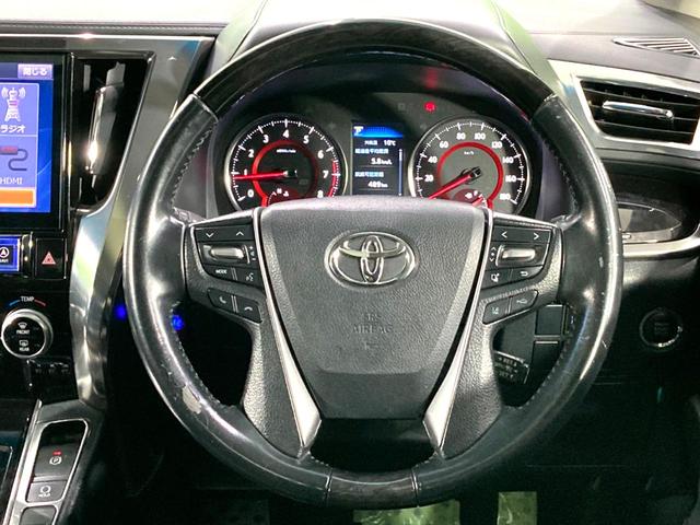 アルファード ２．５Ｓ　サンルーフ　両側電動ドア　後席モニター　バックカメラ　衝突被害軽減システム　レーダークルーズ　禁煙車　ドラレコ　コーナーセンサー　スマートキー　ＬＥＤヘッド　ビルトインＥＴＣ　純正１８インチアルミ（32枚目）