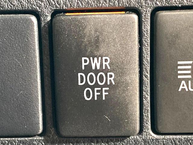 アルファード ２．５Ｓ　サンルーフ　両側電動ドア　後席モニター　バックカメラ　衝突被害軽減システム　レーダークルーズ　禁煙車　ドラレコ　コーナーセンサー　スマートキー　ＬＥＤヘッド　ビルトインＥＴＣ　純正１８インチアルミ（50枚目）