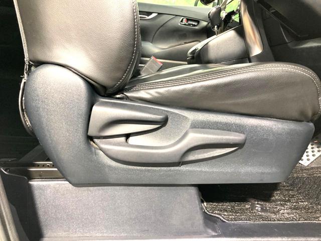 アルファード ２．５Ｓ　サンルーフ　両側電動ドア　後席モニター　バックカメラ　衝突被害軽減システム　レーダークルーズ　禁煙車　ドラレコ　コーナーセンサー　スマートキー　ＬＥＤヘッド　ビルトインＥＴＣ　純正１８インチアルミ（60枚目）