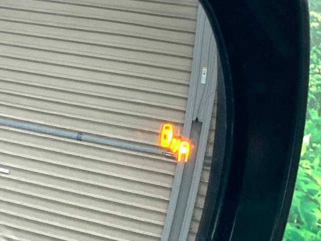 ランドクルーザープラド TX Lパッケージ 70thアニバーサリーリミテッド 禁煙車 7人乗り サンルーフ メーカー9型ナビ 全周囲カメラ セーフティセンス 茶皮シート シートベンチレーション LEDヘッドライト ETC ブラインドスポットモニター オートマチックハイビーム(7枚目)