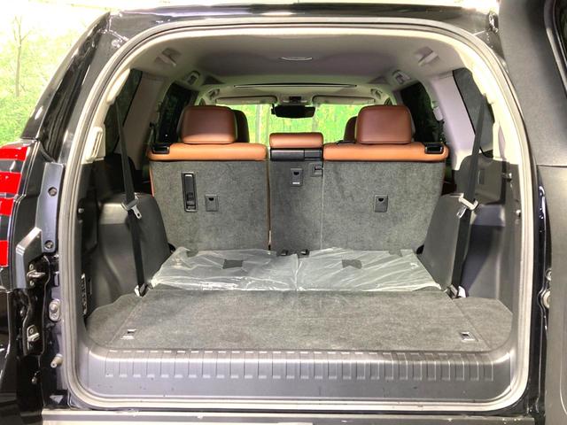 ランドクルーザープラド TX Lパッケージ 70thアニバーサリーリミテッド 禁煙車 7人乗り サンルーフ メーカー9型ナビ 全周囲カメラ セーフティセンス 茶皮シート シートベンチレーション LEDヘッドライト ETC ブラインドスポットモニター オートマチックハイビーム(11枚目)