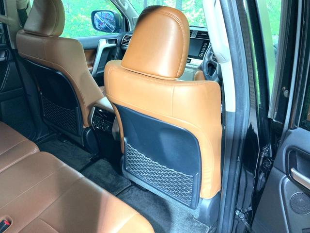 ランドクルーザープラド TX Lパッケージ 70thアニバーサリーリミテッド 禁煙車 7人乗り サンルーフ メーカー9型ナビ 全周囲カメラ セーフティセンス 茶皮シート シートベンチレーション LEDヘッドライト ETC ブラインドスポットモニター オートマチックハイビーム(41枚目)