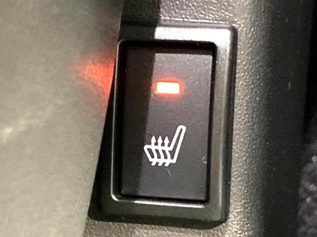 ソリオバンディット Ｆリミテッド　禁煙車　両側電動ドア　衝突被害軽減システム　純正８型ナビ　ＬＥＤヘッドスマートキー　クルコン　純正１５インチアルミ　車線逸脱警報　オートライト　シートヒーター　Ｂｌｕｅｔｏｏｔｈ　ＣＤ　ＤＶＤ再生（7枚目）