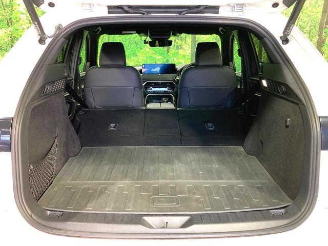 ＣＸ－６０ ２５Ｓ　エクスクルーシブモード　純正１２．３型ディスプレイ　全周囲カメラ　ＢＯＳＥ　衝突軽減　レーダークルーズ　禁煙車　電動リアゲート　レザーシート　シートベンチレーション　コーナーセンサー　スマートキー　ＬＥＤヘッド　ＥＴＣ（10枚目）