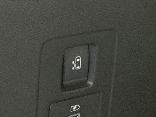 セレナ ハイウェイスターＶ　ＳＤナビ　両側電動ドア　バックカメラ　プロパイロット　ＢＳＭ　禁煙車　ドラレコ　コーナーセンサー　スマートキー　ＬＥＤヘッド　ＥＴＣ　純正１６インチアルミ　オートハイビーム　車線逸脱警報（27枚目）