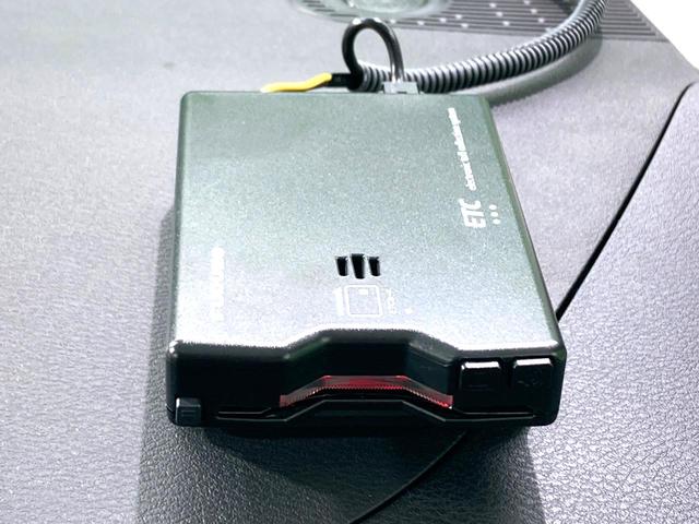 セレナ ハイウェイスターＶ　ＳＤナビ　両側電動ドア　バックカメラ　プロパイロット　ＢＳＭ　禁煙車　ドラレコ　コーナーセンサー　スマートキー　ＬＥＤヘッド　ＥＴＣ　純正１６インチアルミ　オートハイビーム　車線逸脱警報（51枚目）