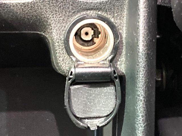 ノート Ｘ　ＤＩＧ－Ｓ　Ｖセレクション＋セーフティ　純正ＳＤナビ　全周囲カメラ　衝突被害軽減システム　コーナーセンサー　スマートキー　ＥＴＣ　車線逸脱警報　オートライト　オートエアコン　Ｂｌｕｅｔｏｏｔｈ　ＣＤ　ＤＶＤ再生　地デジ（56枚目）