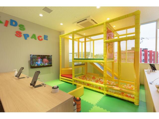 ノート Ｘ　ＤＩＧ－Ｓ　Ｖセレクション＋セーフティ　純正ＳＤナビ　全周囲カメラ　衝突被害軽減システム　コーナーセンサー　スマートキー　ＥＴＣ　車線逸脱警報　オートライト　オートエアコン　Ｂｌｕｅｔｏｏｔｈ　ＣＤ　ＤＶＤ再生　地デジ（79枚目）