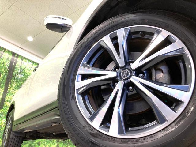 エクストレイル ２０Ｘ　ＳＤナビ　バックカメラ　衝突被害軽減システム　禁煙車　電動リアゲート　ハーフレザーシート　コーナーセンサー　スマートキー　ＥＴＣ　純正１８インチアルミ　デュアルエアコン　Ｂｌｕｅｔｏｏｔｈ　ＣＤ（13枚目）